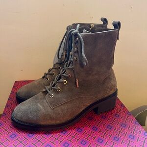 Tory Burch Combat Lug Sole Suede Boots Size 8